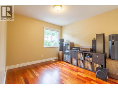 2115 BERKSHIRE Crescent | Coquitlam British Columbia | Slide Image Twenty