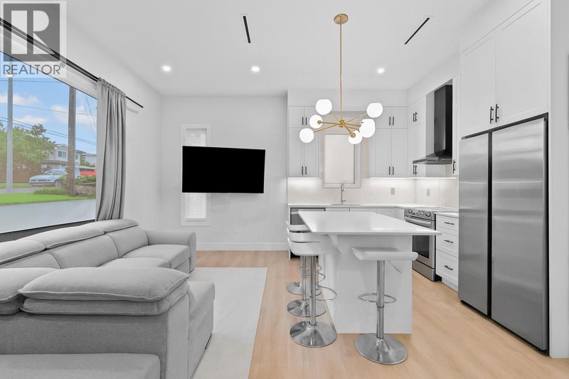 5499 MANOR Street, Burnaby, V5G1B6 | Image 2