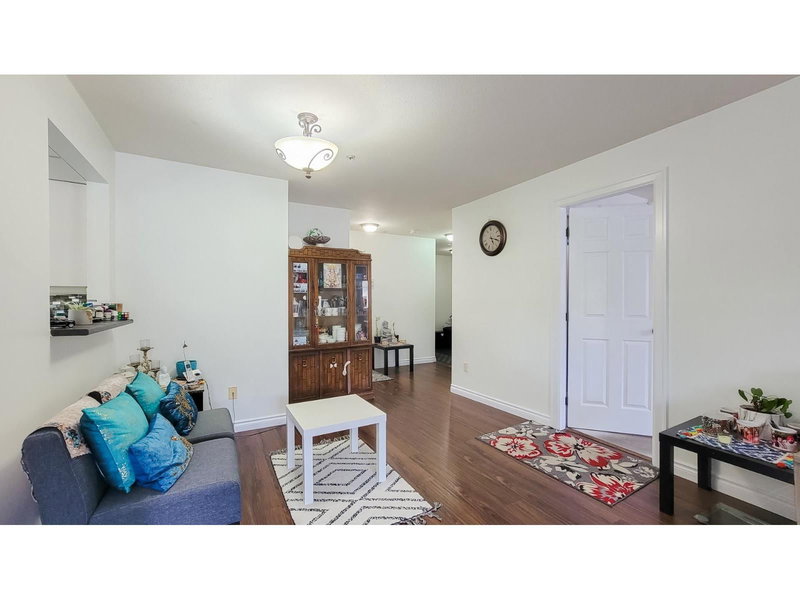 303 - 12769 72 Avenue, Surrey, V3W2M7 | Image 2