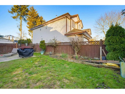 7452 WILTSHIRE Drive | Surrey British Columbia | Slide Image Thirty-nine