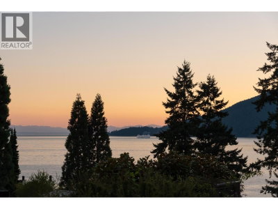 6154 GLENEAGLES Drive | West Vancouver British Columbia | Slide Image Thirty-six