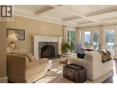 6154 GLENEAGLES Drive | West Vancouver British Columbia | Slide Image Seven