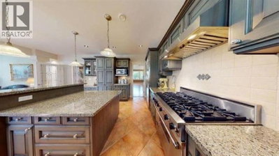 467 KINGS Road | North Vancouver British Columbia | Slide Image Eleven