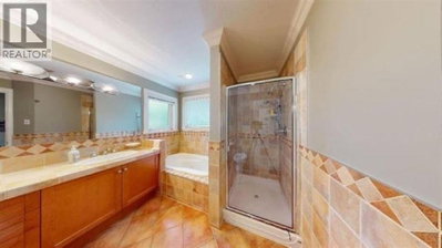 467 KINGS Road | North Vancouver British Columbia | Slide Image Eighteen
