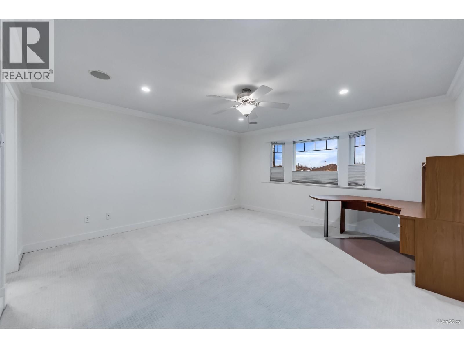 6167 COMMERCIAL STREET Image 15