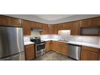 33090 GEORGE FERGUSON Way | Abbotsford British Columbia | Slide Image Two