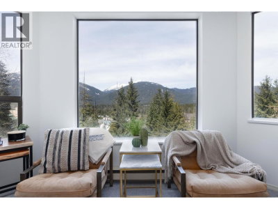 4809 SPEARHEAD Place | Whistler British Columbia | Slide Image Eleven