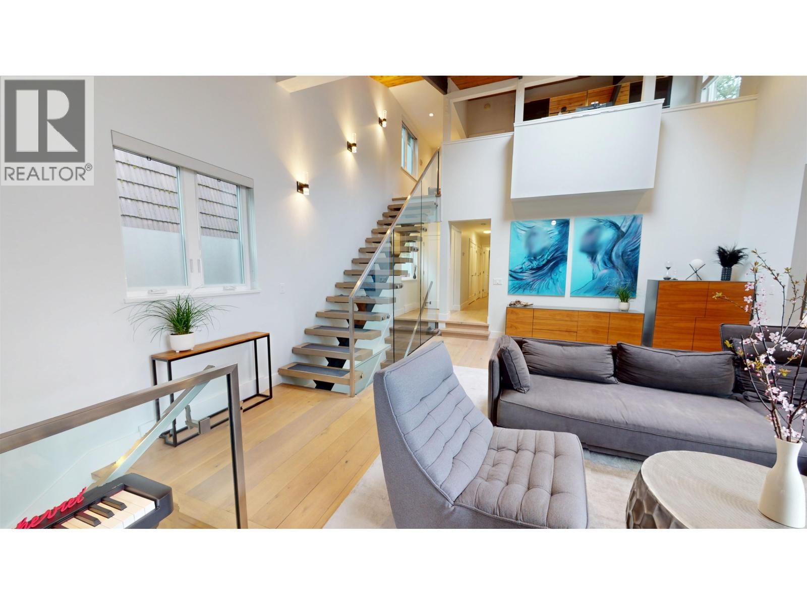 4062 NORWOOD AVENUE Image 4