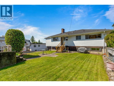 7988 SUSSEX Avenue | Burnaby British Columbia | Slide Image Four