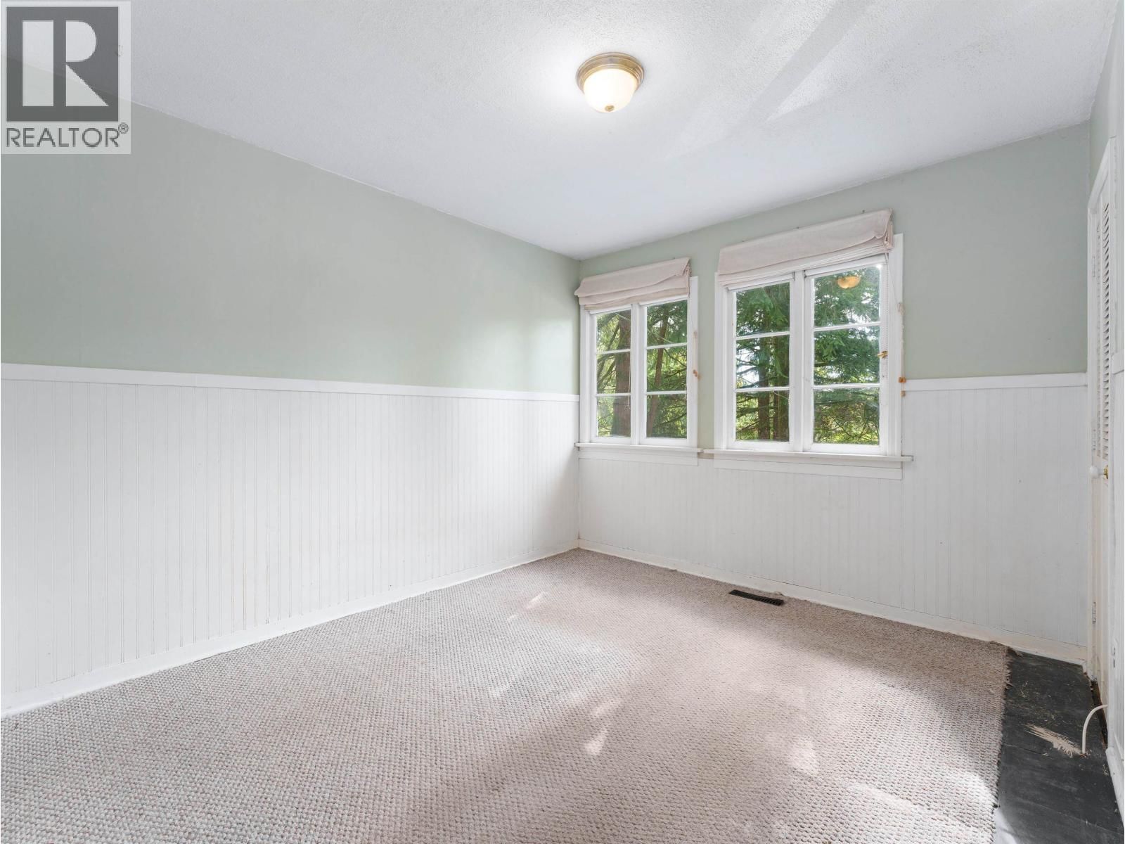 4150 DOLLARTON HIGHWAY Image 22