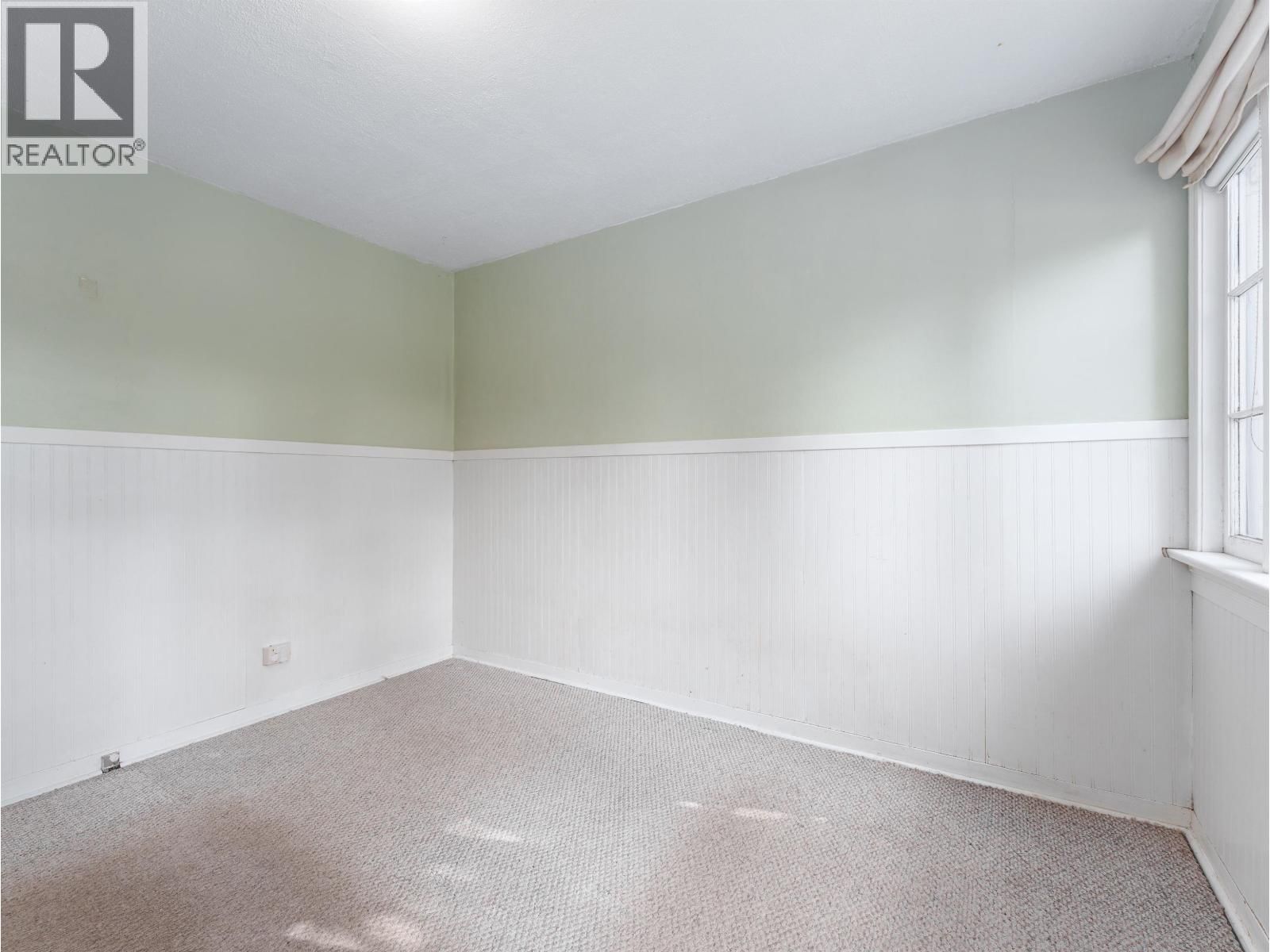 4150 DOLLARTON HIGHWAY Image 27