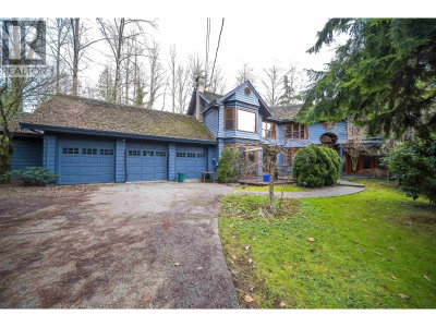 992 3RD Street | West Vancouver British Columbia | Slide Image One