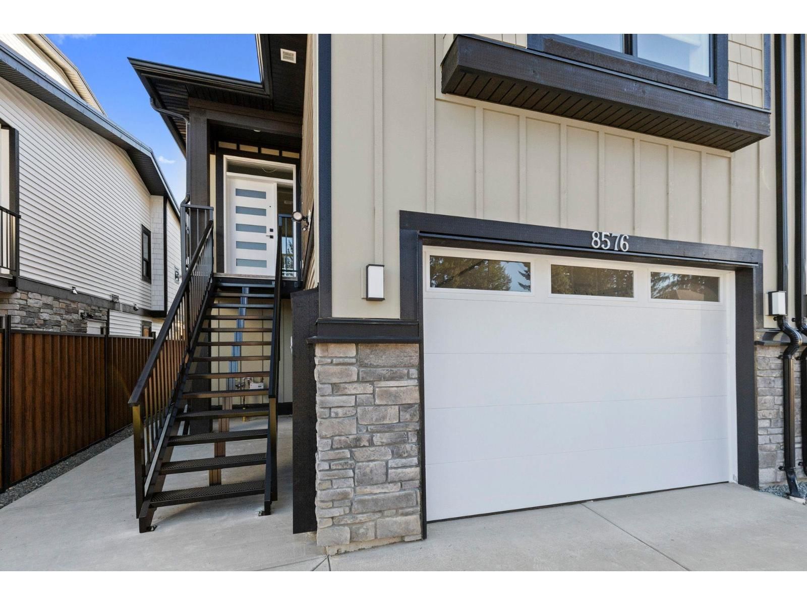 8576 DUNBAR WAY Image 2