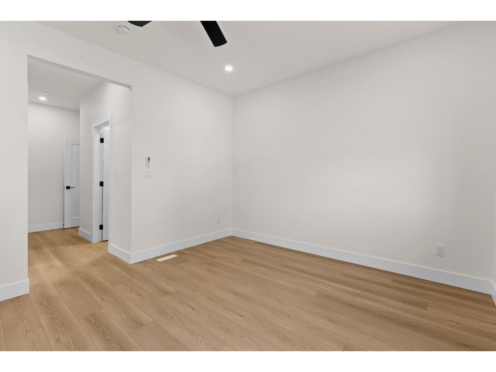 8546 DUNBAR WAY Image 16