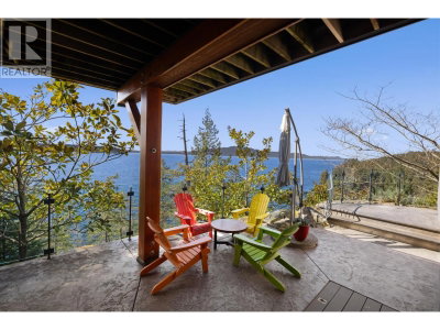 9987 WELCOME Wynd | Halfmoon Bay British Columbia | Slide Image Thirty-one