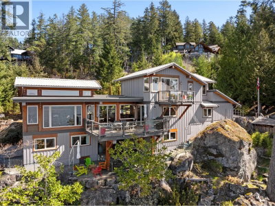 9987 WELCOME Wynd | Halfmoon Bay British Columbia | Slide Image Thirty-three