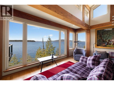 9987 WELCOME Wynd | Halfmoon Bay British Columbia | Slide Image Seven