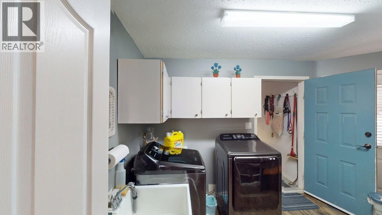 5270 MACKAY CRESCENT Image 26