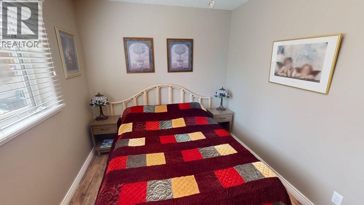 5270 MACKAY CRESCENT Image 30