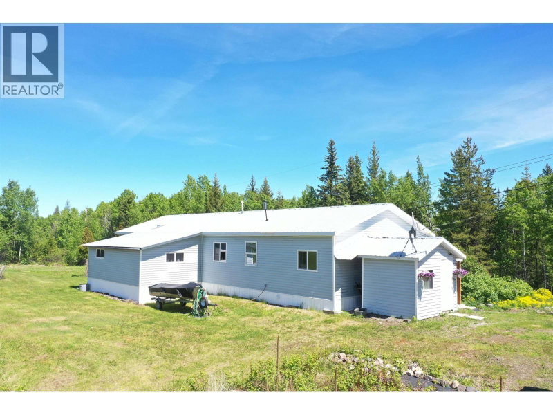 2107 RAWLINGS Road Quesnel British Columbia, V2J 7E4 - 3 Bedrooms Home For Sale