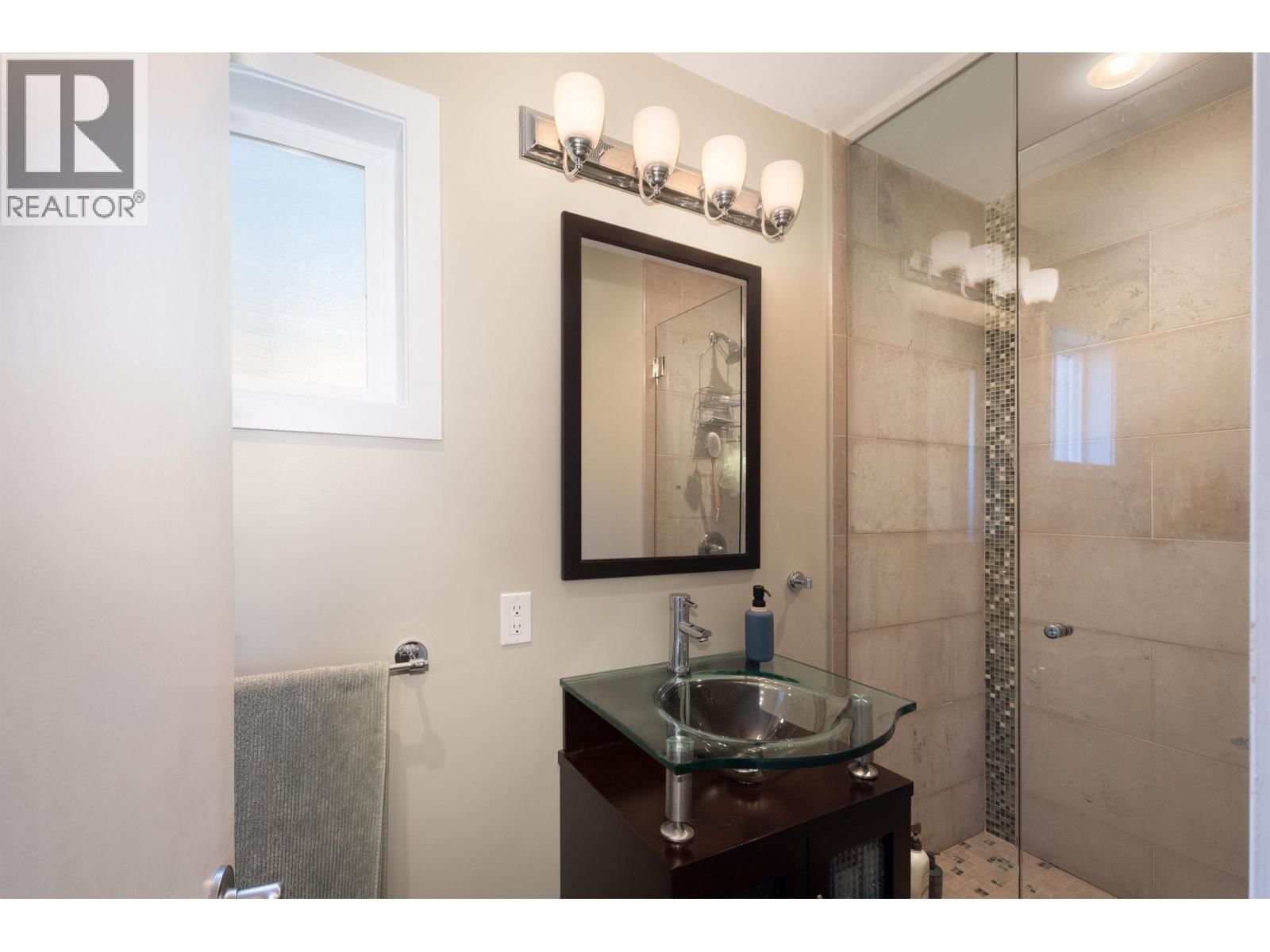 2341 PANORAMA DRIVE Image 24