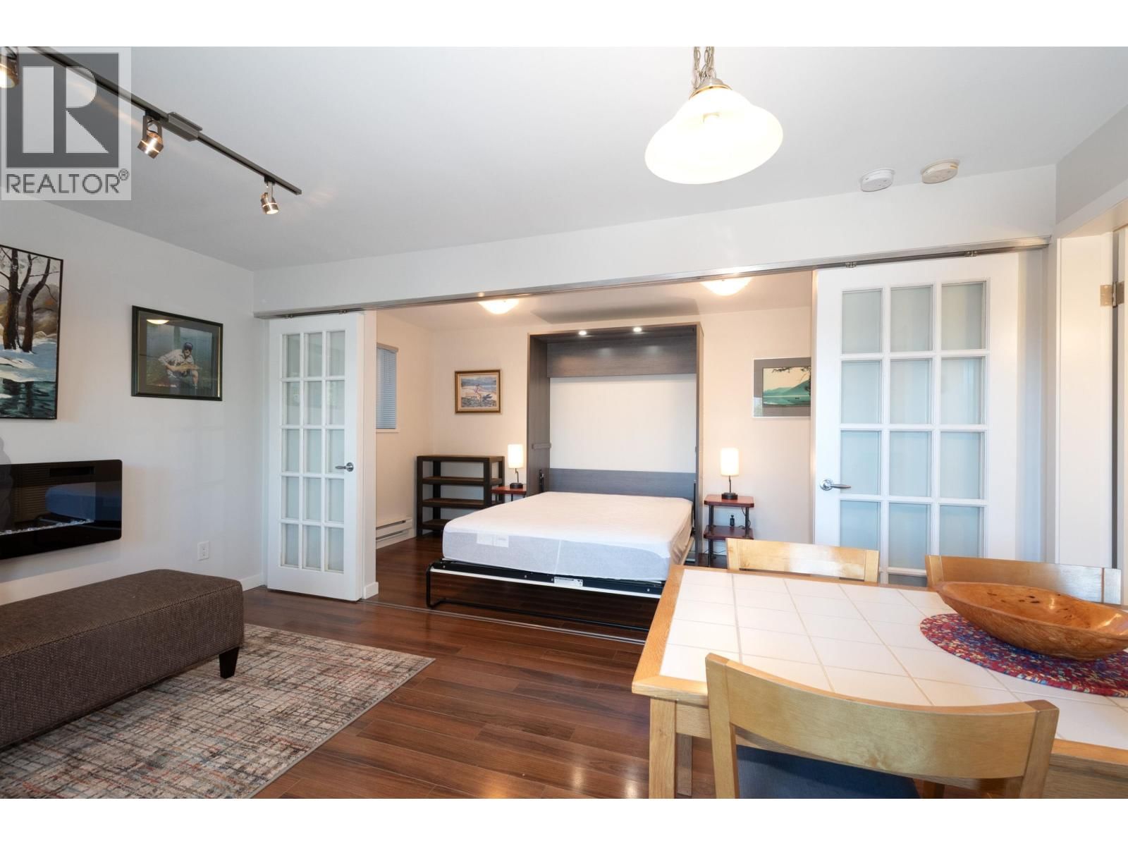 2341 PANORAMA DRIVE Image 32