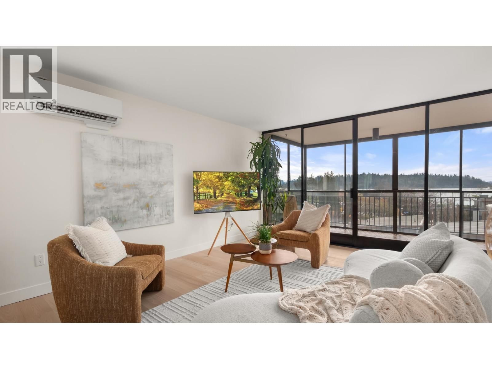 475 13TH Street, West Vancouver, British Columbia V7T 2N7