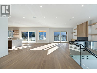 2216 WINDSAIL Place | Squamish British Columbia | Slide Image Ten