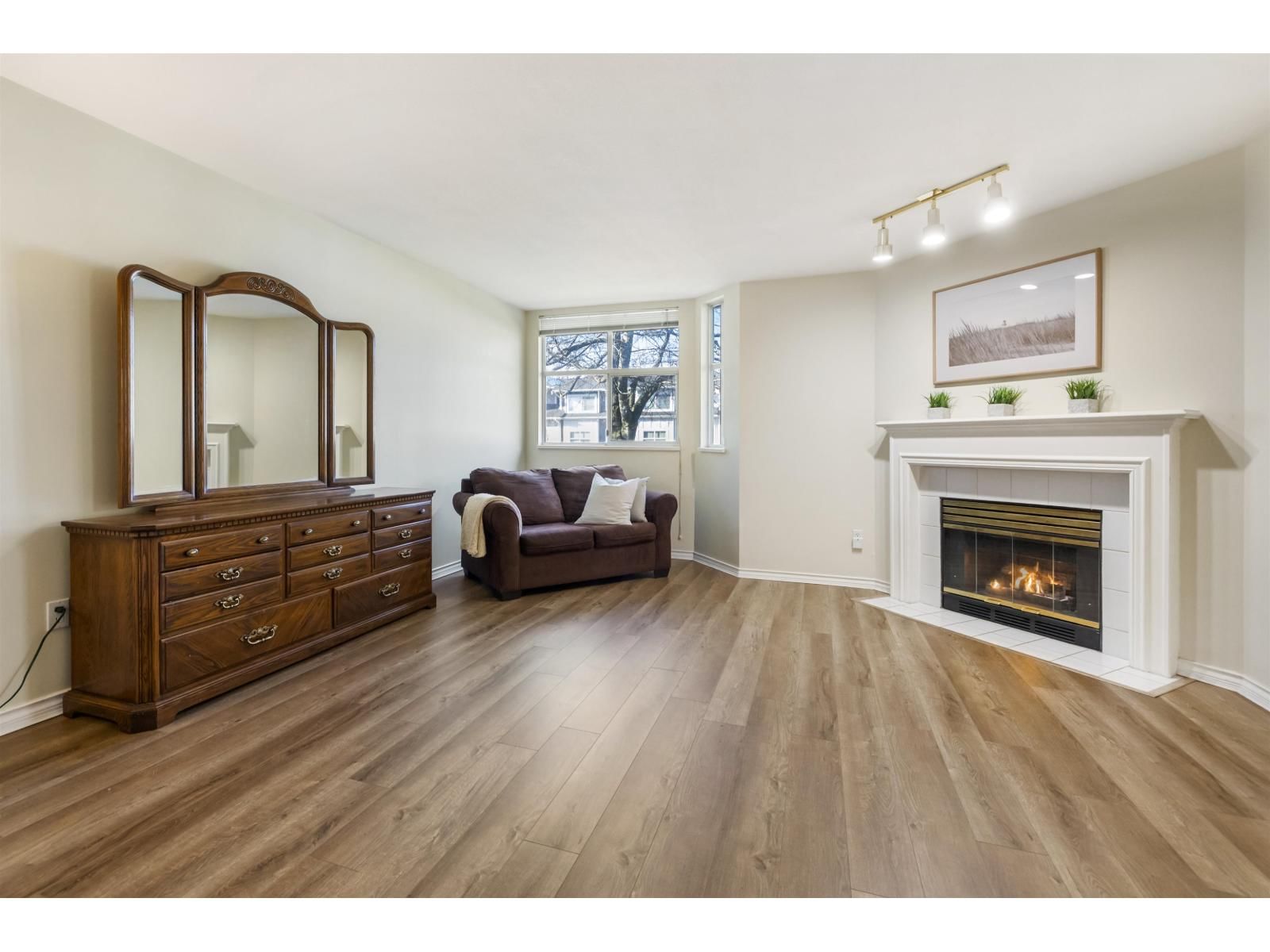 13 - 6211 W. BOUNDARY DRIVE Image 21