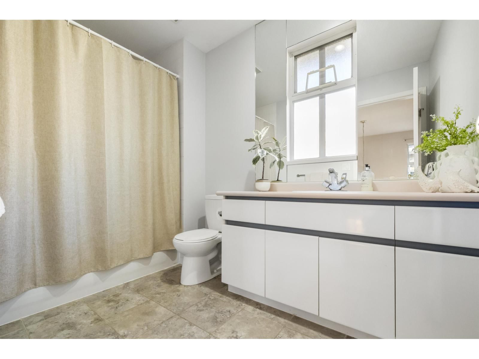 13 - 6211 W. BOUNDARY DRIVE Image 29