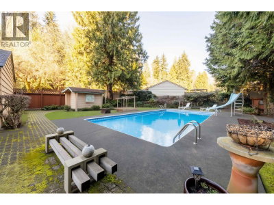 1670 AYLESLYNN Drive | North Vancouver British Columbia | Slide Image Twenty-six