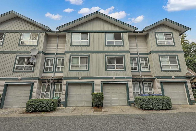 12730 66 Avenue Surrey British Columbia, V3W 1P3 - 3 Bedrooms Condo For Sale