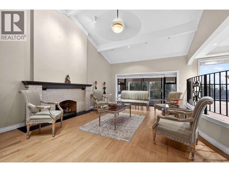 1375 BURNSIDE Road, West Vancouver, V7S2P6 | Image 3