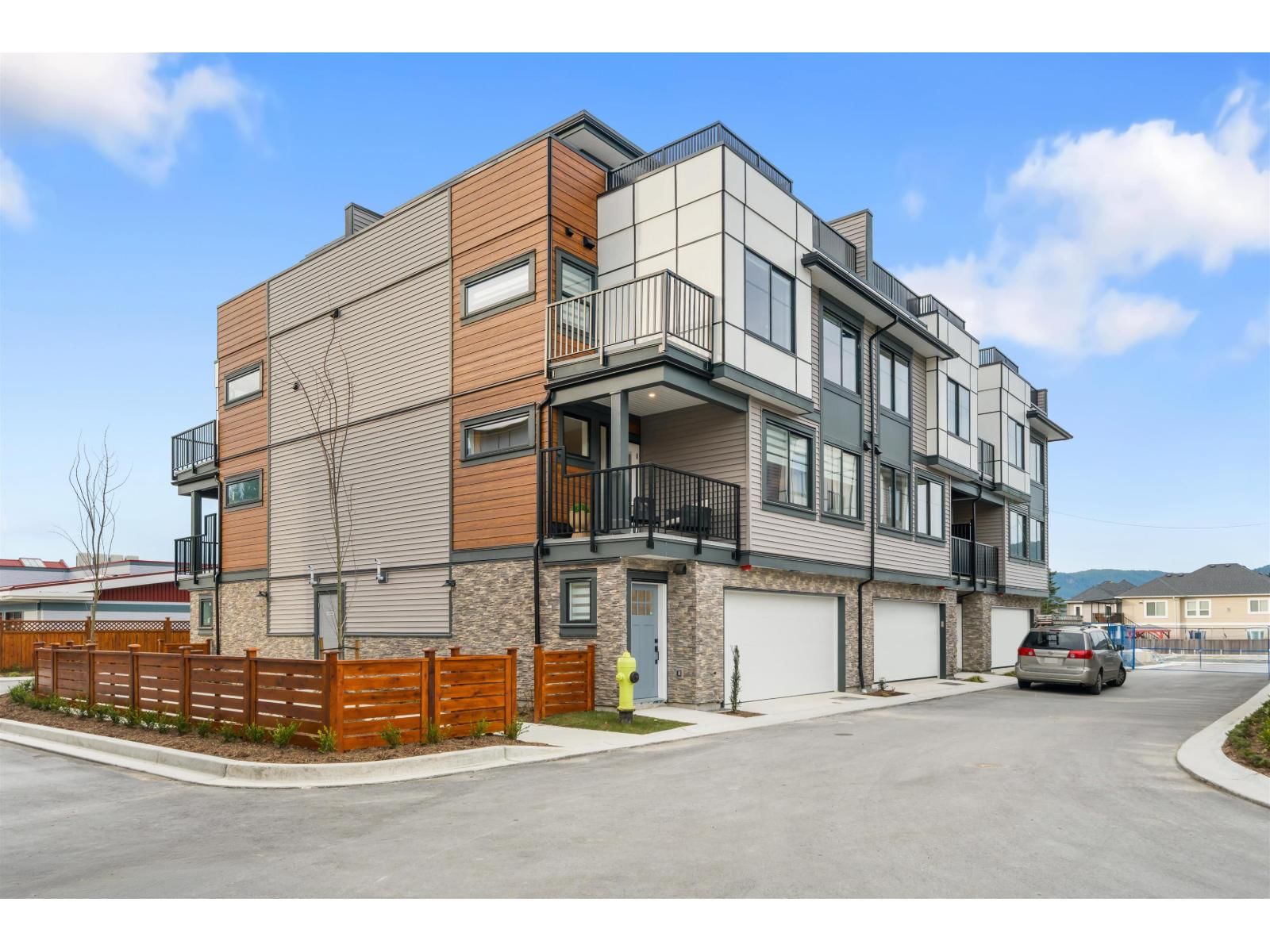 8 - 32929 CHERRY AVENUE Image 5