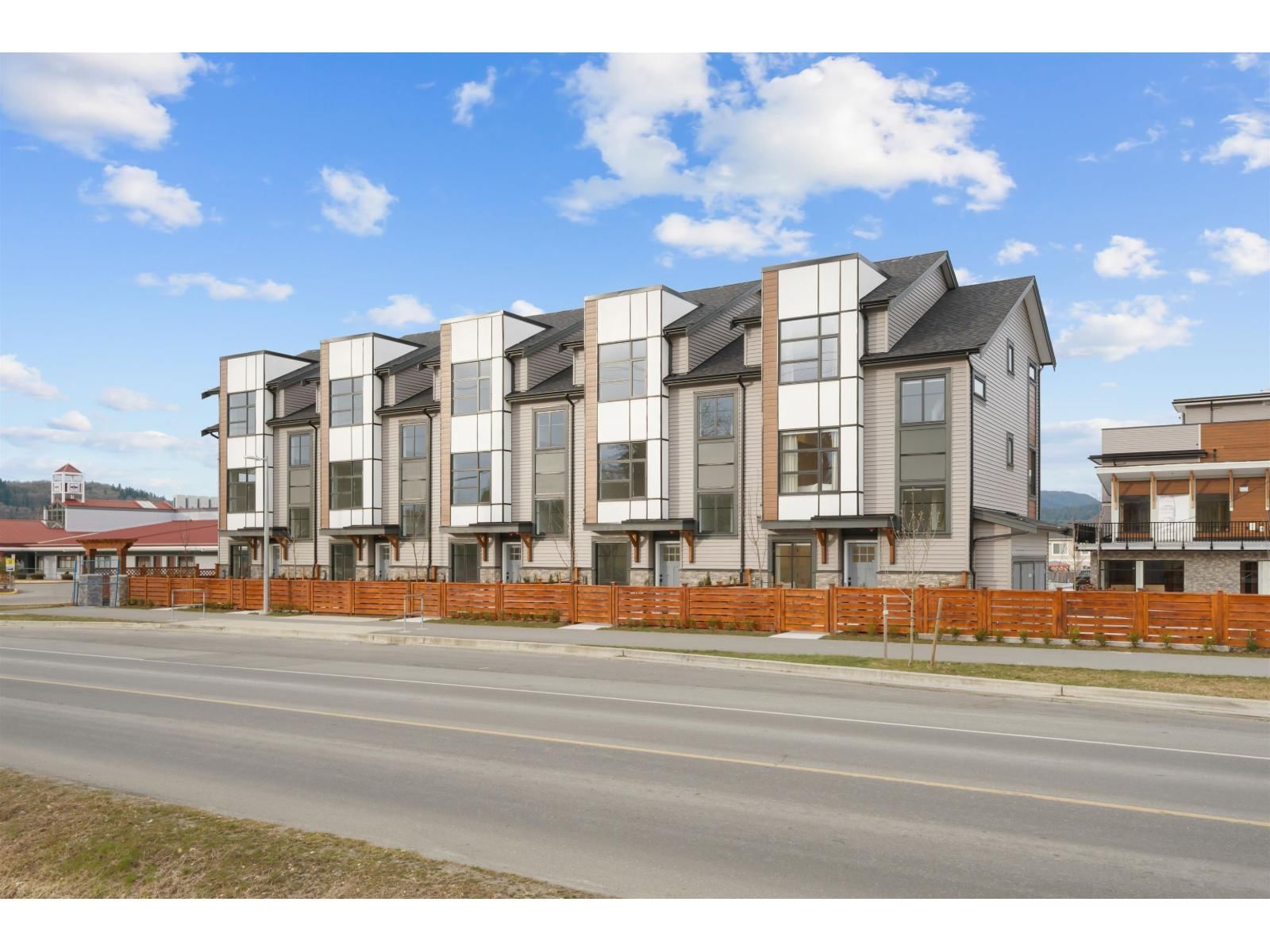 12 - 32929 CHERRY AVENUE Image 3