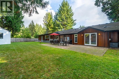 81 MORVEN Drive | West Vancouver British Columbia | Slide Image Twenty-eight