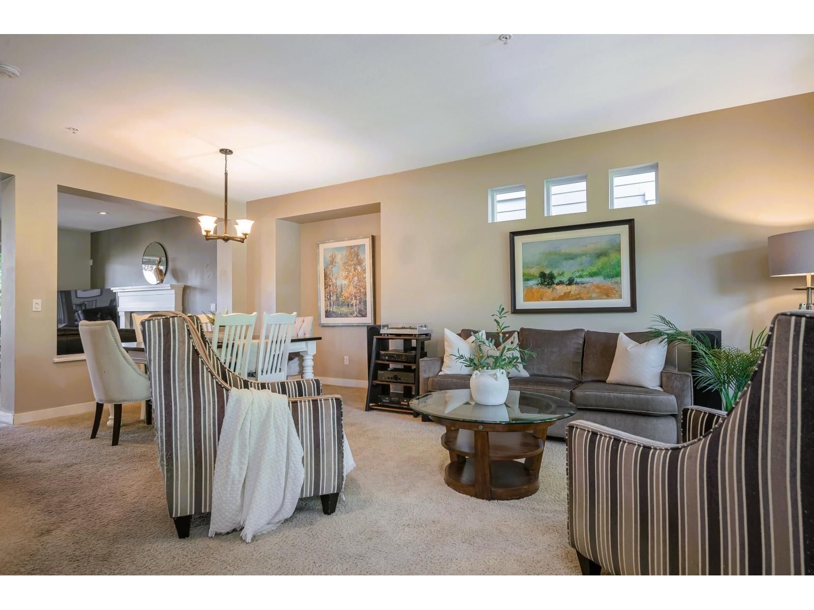 9352 SINGH STREET Image 4