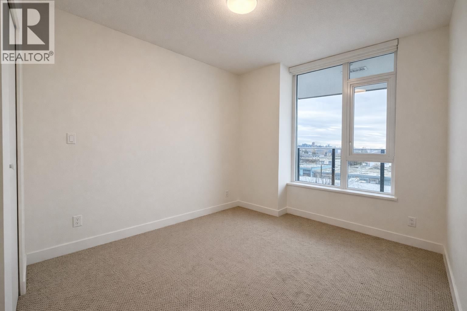 405 - 1401 HUNTER STREET Image 8