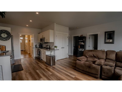 9279 SITKA Place | Chilliwack British Columbia | Slide Image Thirty-eight
