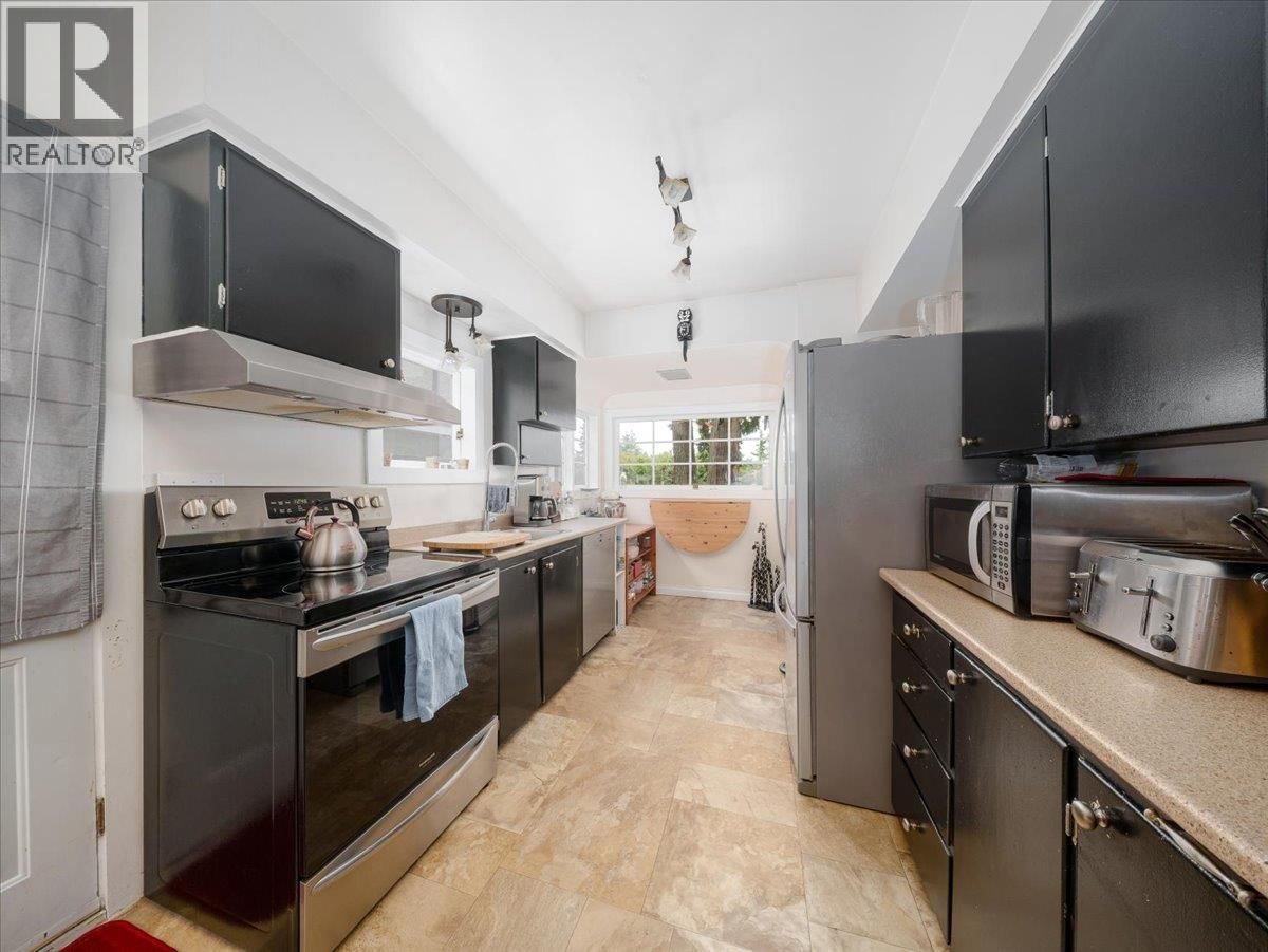 322 25TH STREET Image 7