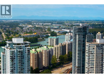 680 QUAYSIDE Drive | New Westminster British Columbia | Slide Image Thirteen