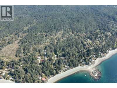 Block B PRIESTLAND Road | Sechelt British Columbia | Slide Image Five