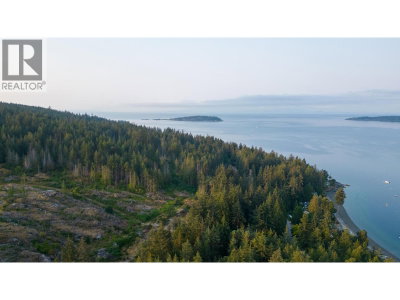 Block B PRIESTLAND Road | Halfmoon Bay British Columbia | Slide Image Thirteen
