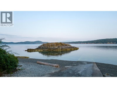 Block B PRIESTLAND Road | Halfmoon Bay British Columbia | Slide Image Twenty-eight