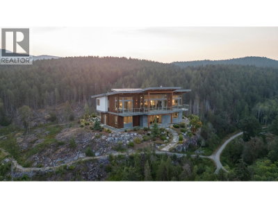 Block B PRIESTLAND Road | Halfmoon Bay British Columbia | Slide Image Nine