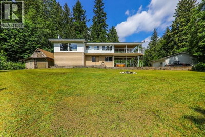 23215 141 Avenue | Maple Ridge British Columbia | Slide Image One