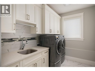 10850 CARMICHAEL Street | Maple Ridge British Columbia | Slide Image Nineteen