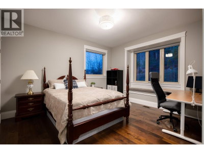 10850 CARMICHAEL Street | Maple Ridge British Columbia | Slide Image Twenty-nine