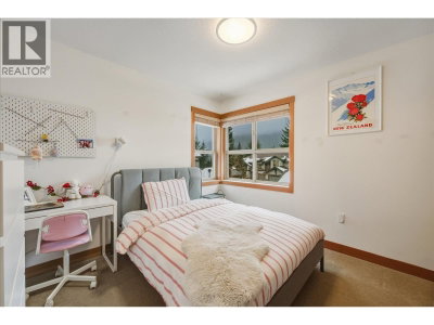 1530 TYNEBRIDGE Lane | Whistler British Columbia | Slide Image Seventeen