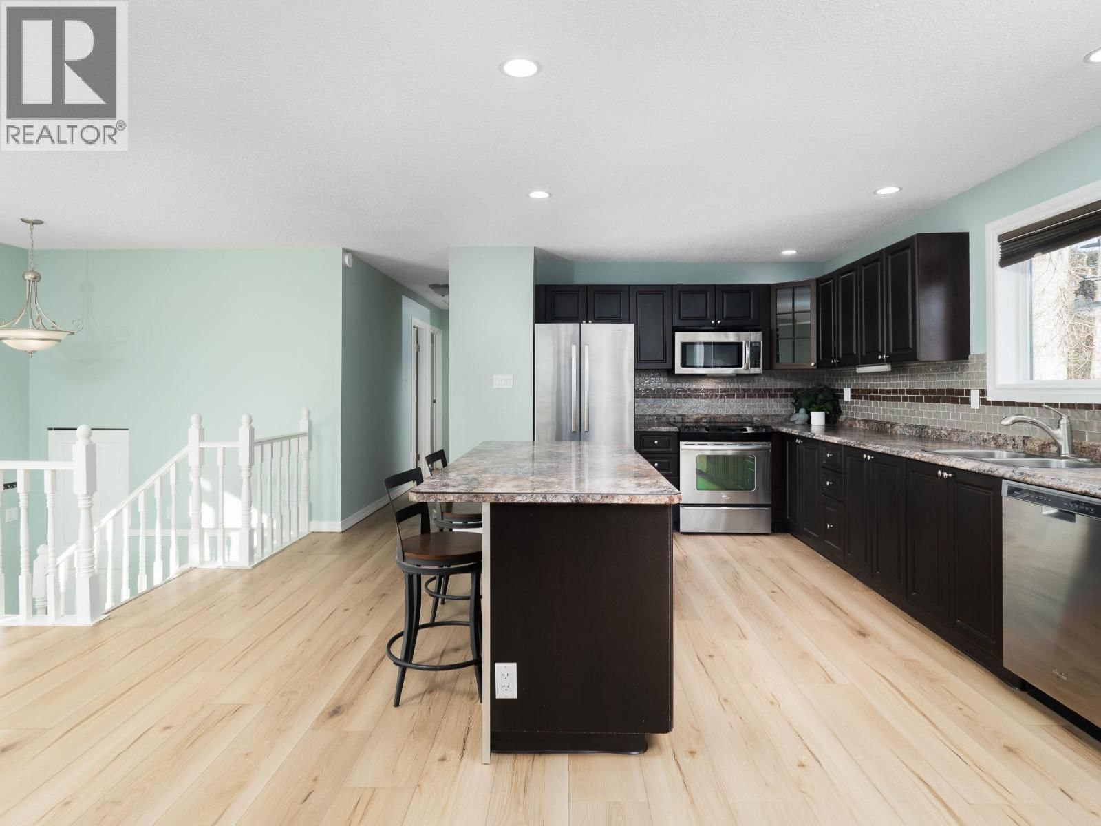 3054 POYNER CRESCENT Image 10